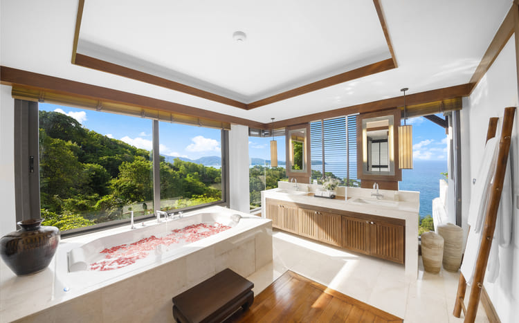 Villa Aye