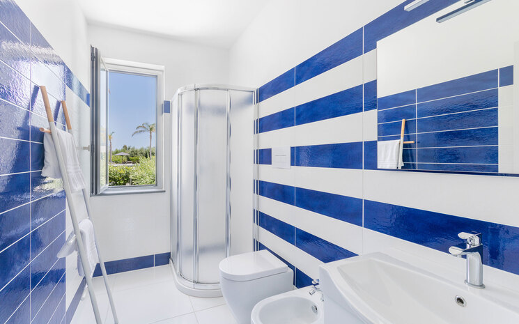Villa Pearlescent