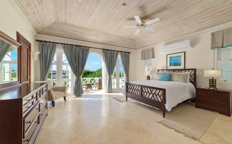 Mahogany Drive 15 Treetops