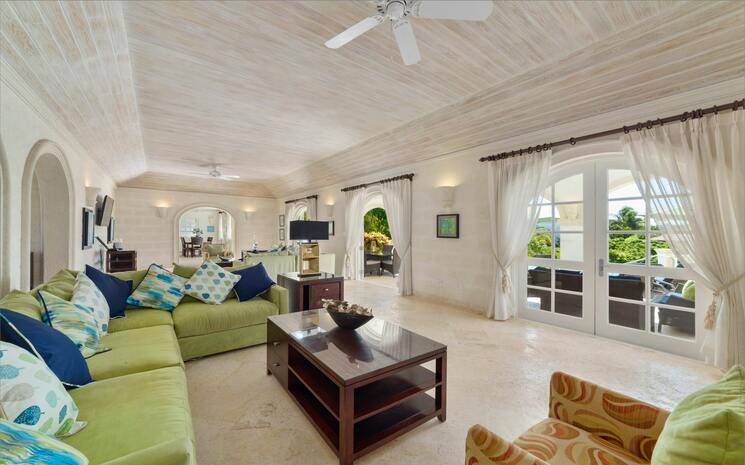Mahogany Drive 15 Treetops