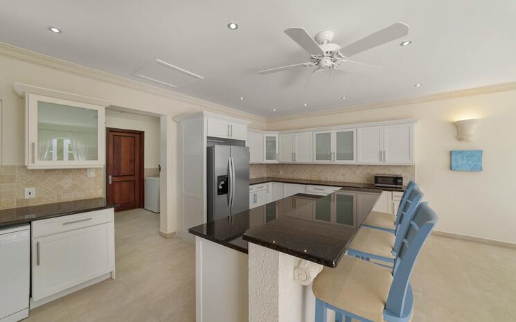 Mahogany Drive 15 Treetops