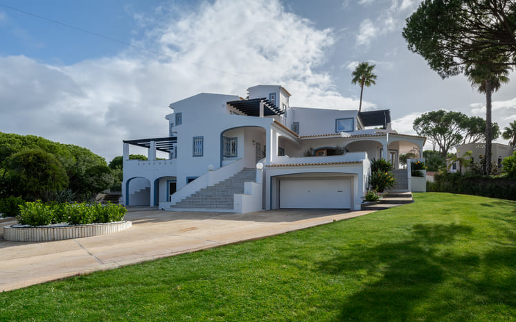 Villa Arvore