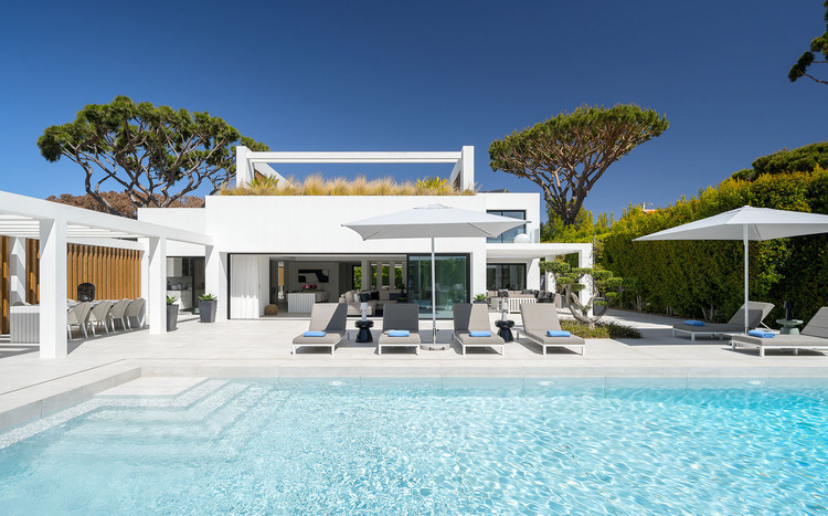 Villa Ira