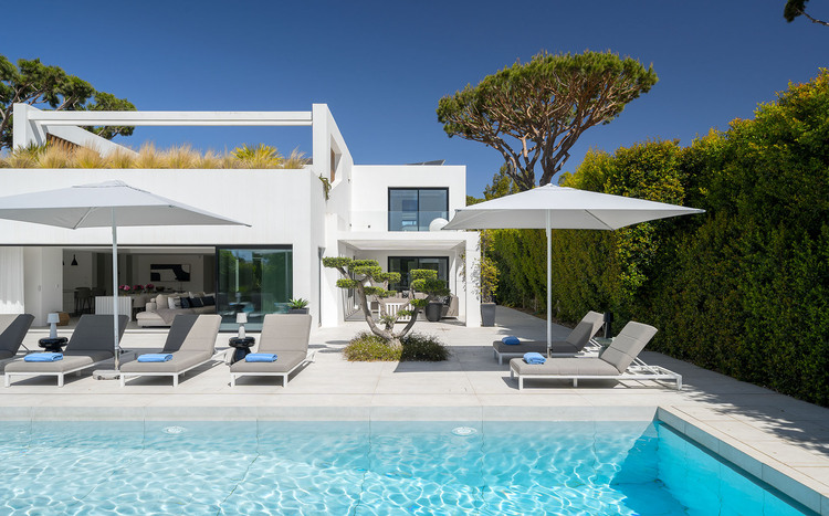 Villa Ira