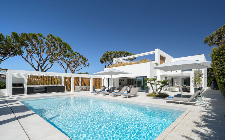 Villa Ira