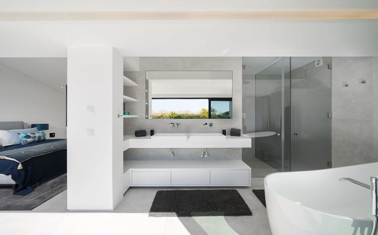 Villa Ira