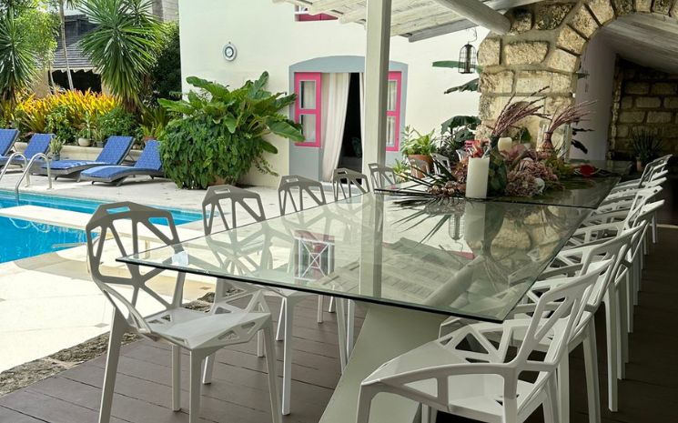 Bon Vivant Sandy Lane