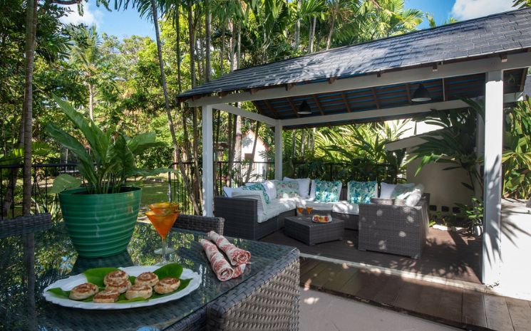 Bon Vivant Sandy Lane