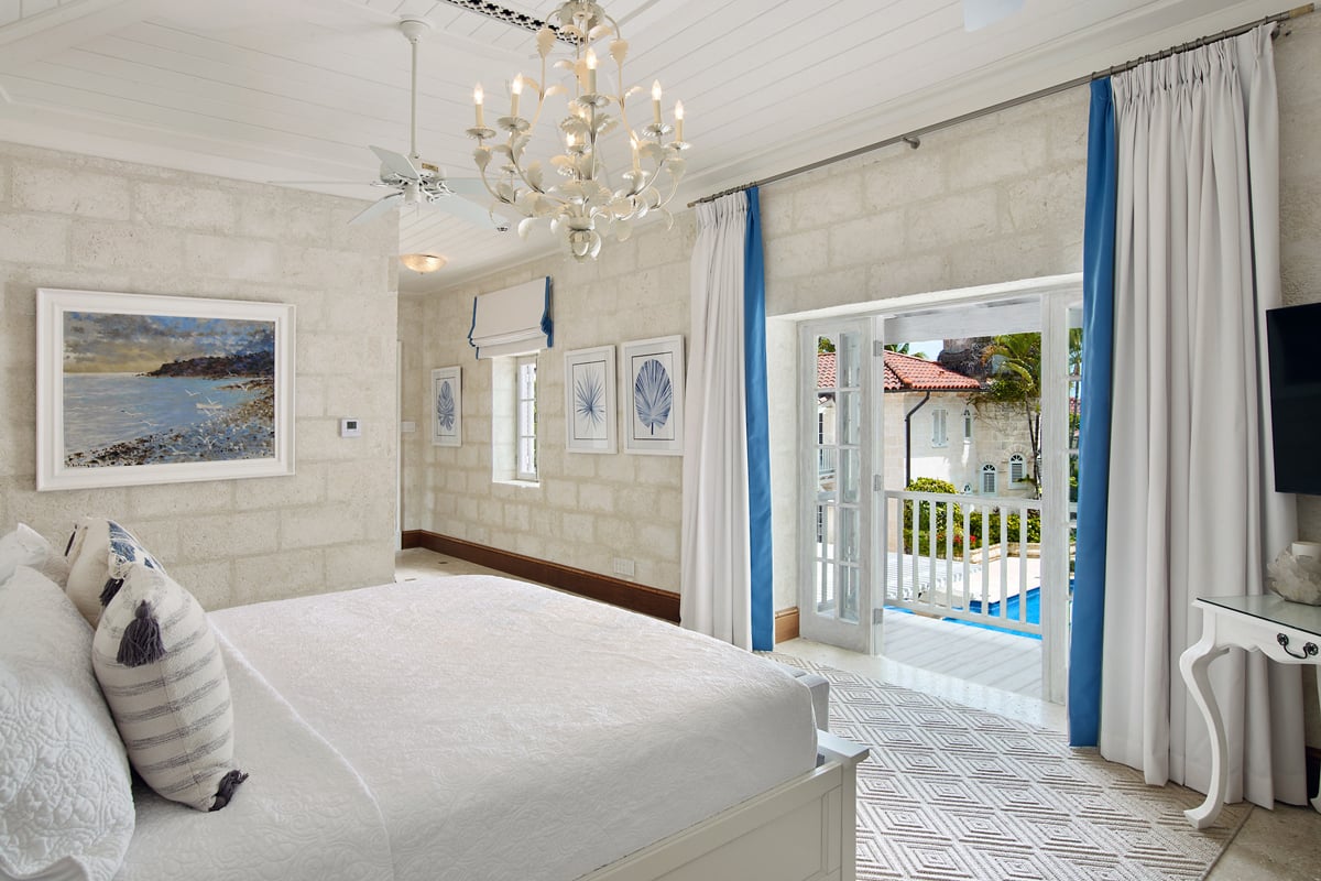 Bachelor Hall (5 bed)