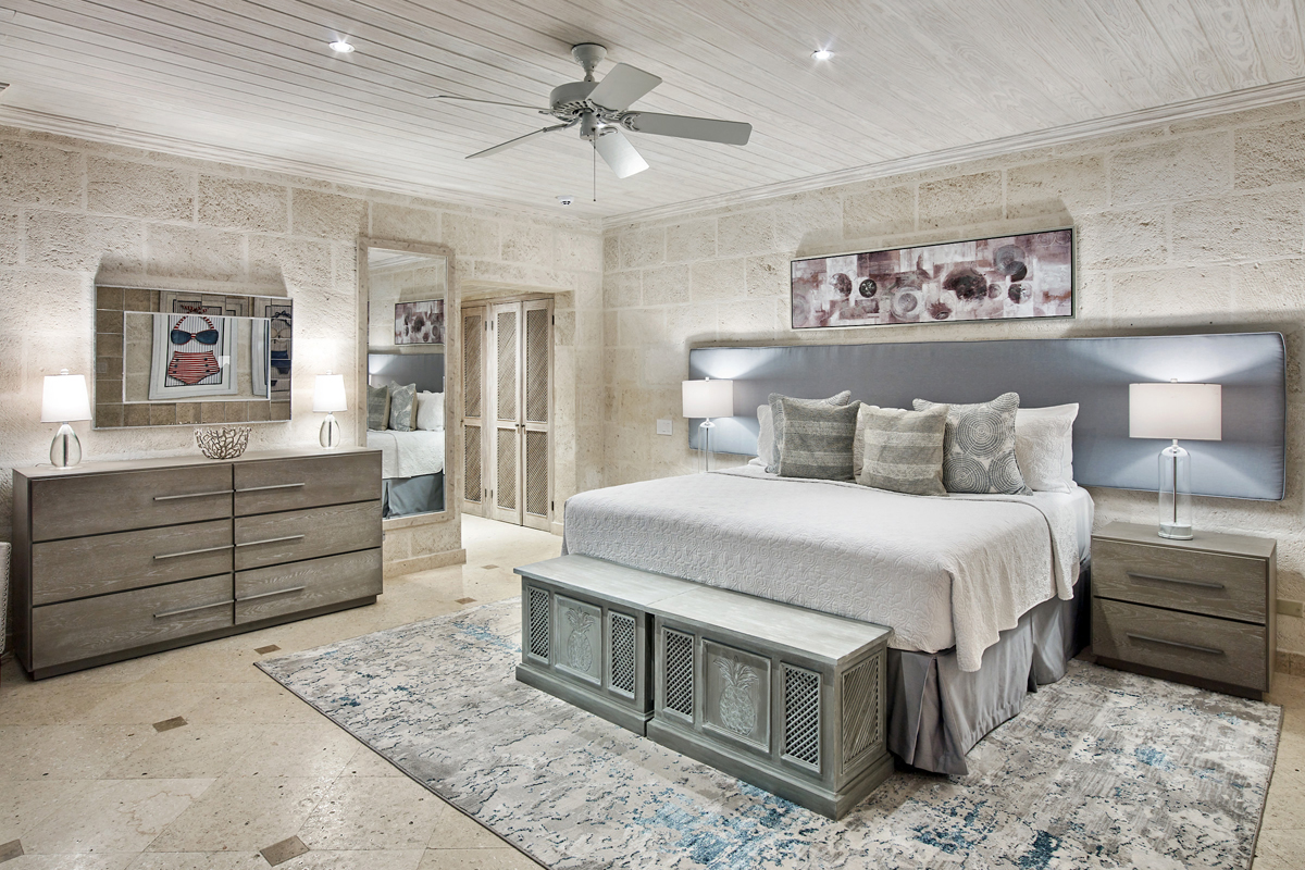 Bachelor Hall (5 bed)