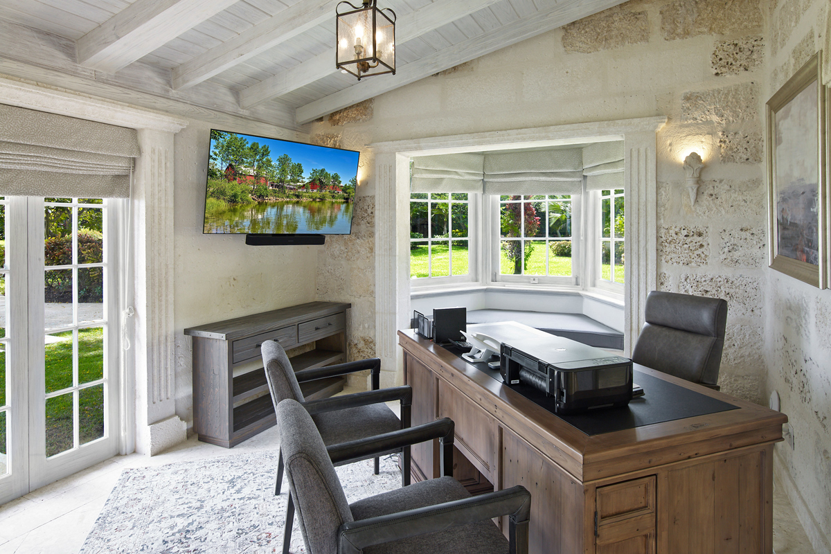 Bachelor Hall (5 bed)