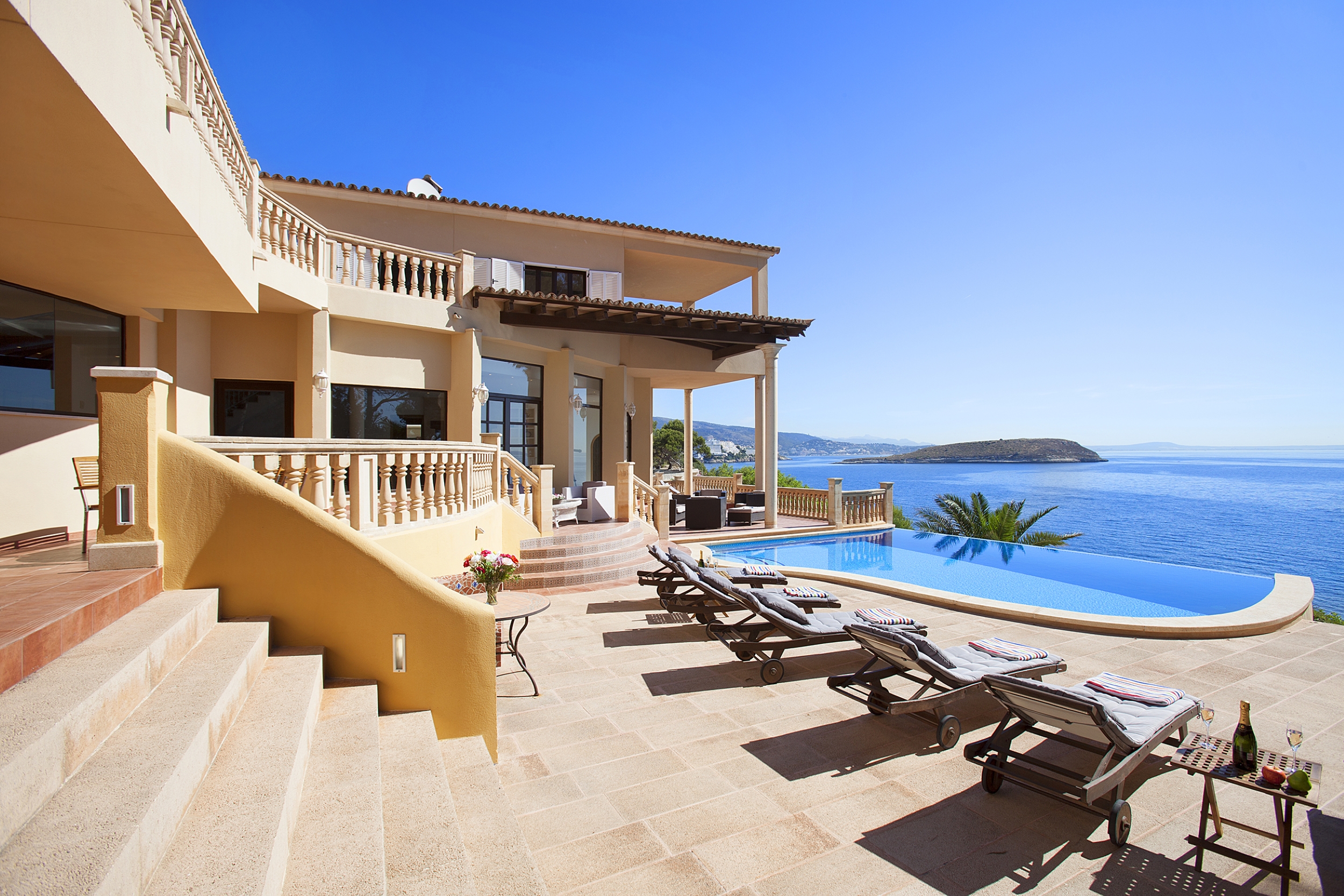 villa-img1